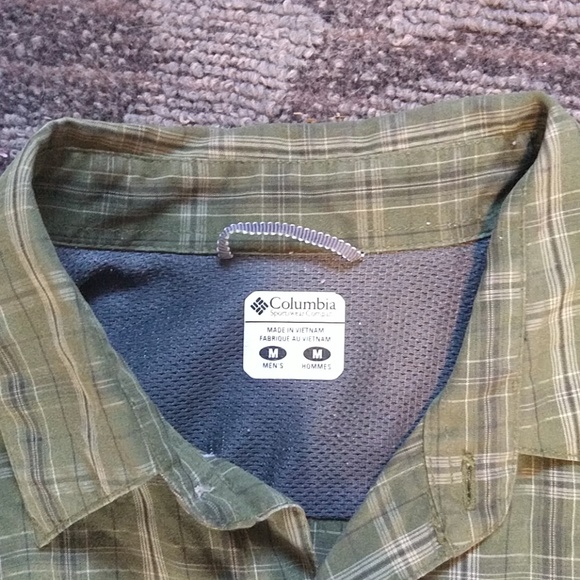 Columbia Outdoor Shirt - Picture 2 of 4